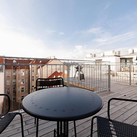 Symphony Apartments 42 - Modern Loft With Terrace And Grill In Central Location Viena Exterior foto
