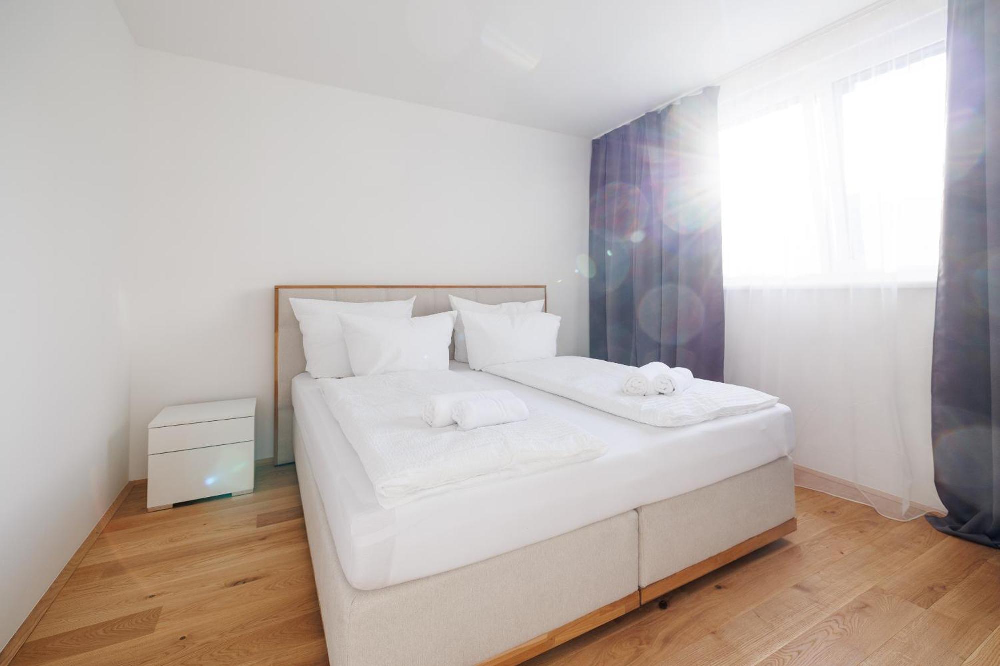 Symphony Apartments 42 - Modern Loft With Terrace And Grill In Central Location Viena Exterior foto